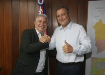 Prefeito recebe R$ 22 milhões de Rui Costa e anuncia apoio a Jerônimo