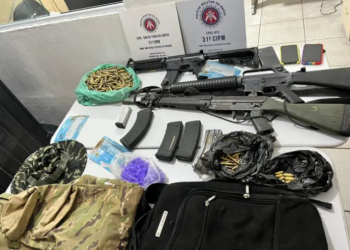 Fuzis apreendidos e dois traficantes mortos na Palestina, em Salvador