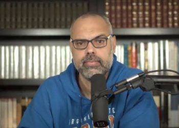 Alexandre Moraes determina que Anatel derrube site de Allan dos Santos