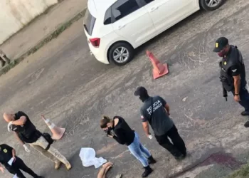 Homens encontrados mortos dentro de porta-malas de veículo em Dom Avelar