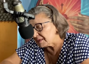 BOMBA! Prefeita frauda licitação e superfatura notebooks, denuncia vereador