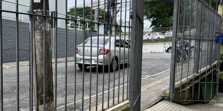 Médicos e funcionários de clínica são assaltados em lanchonete no Canela