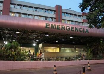 Uma criança de quatro anos e uma mulher são baleadas na Boca do Rio