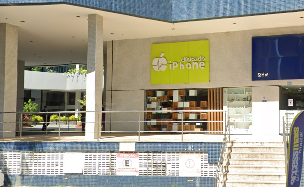 Após assaltar tripulação, homens armados invadem hotel e roubam loja de iphones