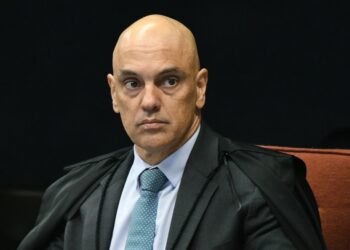 Alexandre de Moraes manda bloquear redes sociais do PCO