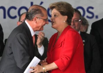 Amnésia eleitoral: Dilma elogia Alckmin, que apoiou impeachment: “Homem decente”
