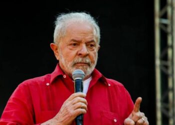 Canalhice ou maldade: Enquanto Bolsonaro repreende violência de crime em Foz, Lula enaltece crime de vereador que tentou matar bolsonarista