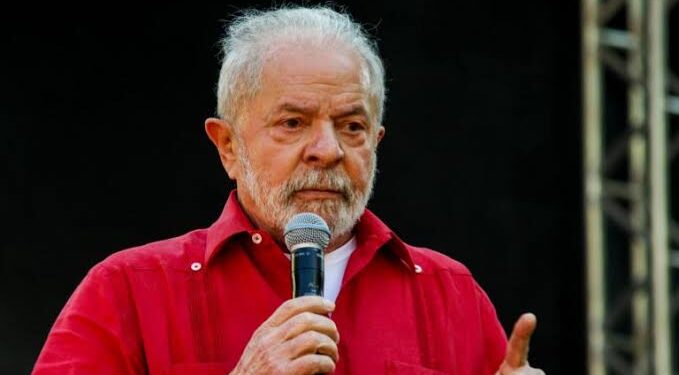 Canalhice ou maldade: Enquanto Bolsonaro repreende violência de crime em Foz, Lula enaltece crime de vereador que tentou matar bolsonarista