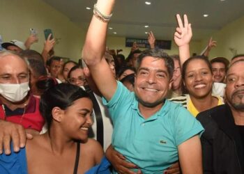 Pesquisa Séculus: ACM Neto ganharia no primeiro turno com 61%