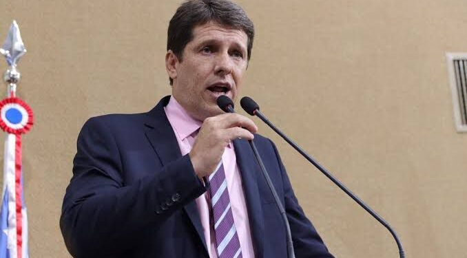 Prefeito de Jequié rebate e diz que governador Rui Costa mentiu ao fazer ataques contra ele