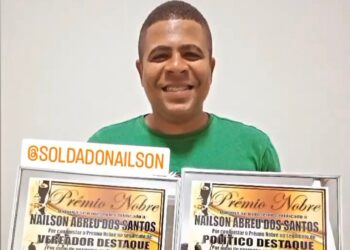 Soldado Nailson recebe pelo segundo ano seguido o prêmio Político Destaque e Vereador Destaque de São Sebastião do Passé