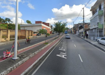 Ônibus com 50 passageiros é alvo de assaltantes no Subúrbio Ferroviário de Salvador