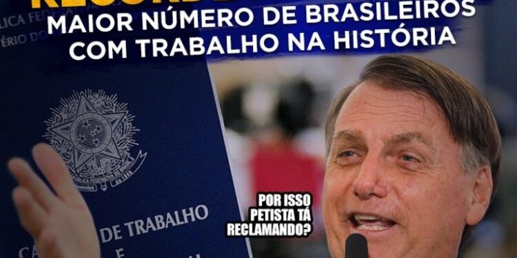 Brasil atinge menor número de desemprego desde 2015