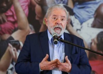 Lula mente ao dizer que não vai para reeleição, caso eleito em outubro