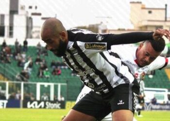 Vitória é goleado pelo Figueirense em Santa Catarina
