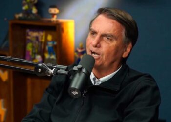 Mesmo com mais de 8 milhões de visualizações em 24h, Youtube não coloca entrevista de Bolsonaro nos vídeos “em alta”