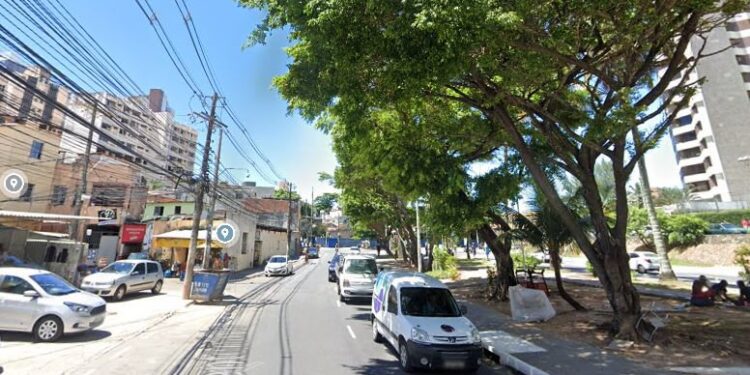 Corpo de mulher é encontrado com saco na cabeça na Avenida Centenário