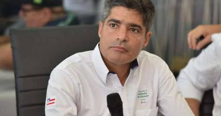 ACM Neto acusa Rui Costa de ameaçar prefeitos por apoio a Jerônimo Rodrigues