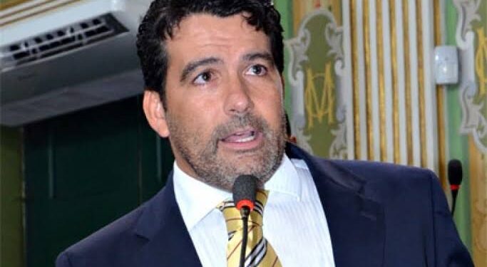 “Painel da Câmara é fraudado para criar quórum”, denuncia Paulo Magalhães Jr.