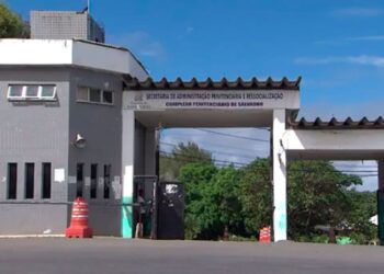Ao menos cinco detentos fogem da Penitenciária Lemos de Brito, em Salvador
