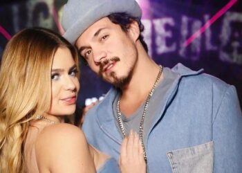 Viih Tube anuncia que está grávida de Eliezer