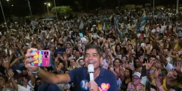 ACM Neto se compromete a entregar Hospital Regional no Extremo Sul e diz que atual governo não deixa legado na região