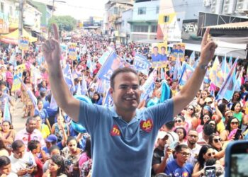 Em Itamaraju, Cacá Leão promete trabalhar no Senado para potencializar o turismo da região