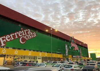 Ferreira Costa abre 80 vagas de emprego temporário para o fim de ano