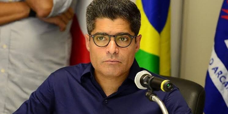 Justiça Eleitoral manda suspender propaganda do PT com fake news contra ACM Neto