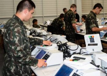 Forças Armadas farão apuração paralela em tempo real com 385 urnas