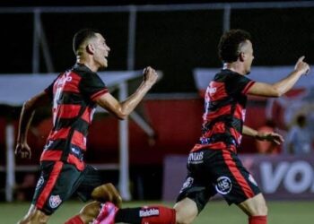 Vitória empata com o Paysandu, mas conquista acesso para a Série B