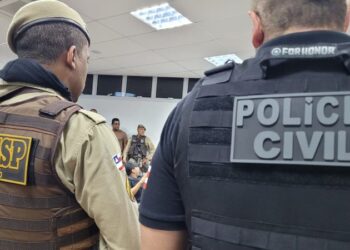 Polícia realiza megaoperação em Salvador, RMS e interior da Bahia contra tráfico de drogas e homicídios