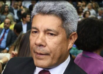 TRE derruba direito de resposta de Jerônimo e diz que é verídica participação do candidato do PT na extinção da EBDA