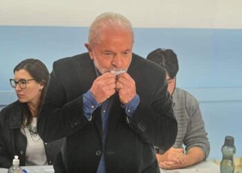 Lula vota em São Bernardo do Campo