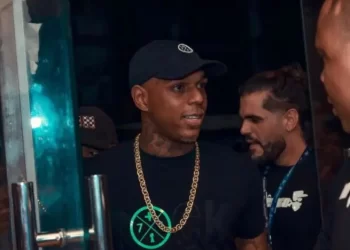 URGENTE! Oh Polêmico abandona Jerônimo, declara apoio a ACM Neto e lança “Samba da Virada”