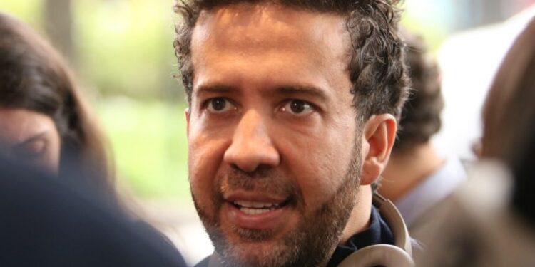 Janones afirma que no governo Lula “era uma roubalheira” e que não se venderia à “quadrilha do PT”