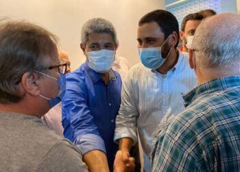 Jerônimo continua seguindo os conselhos de Geddel e corre de mais um debate