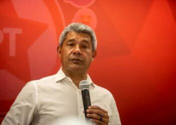 Jerônimo segue conselhos de Geddel contrariando Lula e deve correr dos debates contra ACM Neto