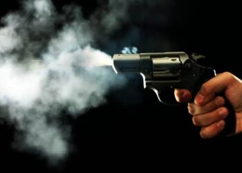 Três homens são executados a tiros dentro de casa nesta manhã de terça-feira no Pau Miúdo