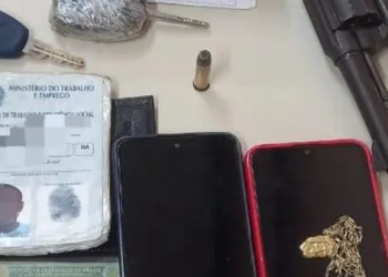 Dois assaltantes são presos em Lauro de Freitas