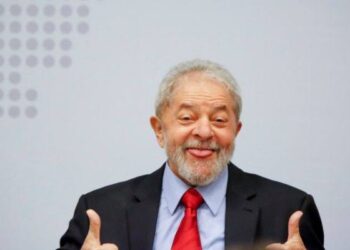 Lula muda discurso e pretende abafar orçamento secreto em troca de furar teto de gastos