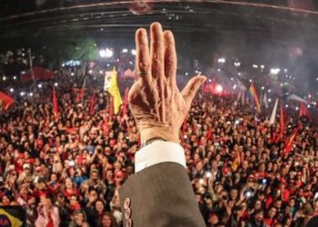 Lula quer tirar 4 bilhões por ano do bolso do trabalhador e distribuir para sindicatos com novo imposto