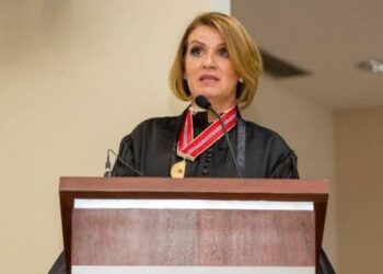 STJ prorroga afastamento da promotora Ediene Lousado, investigada na Operação Faroeste