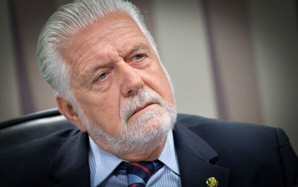 Jaques Wagner não assumirá ministério e será o novo líder do PT no Senado, diz coluna