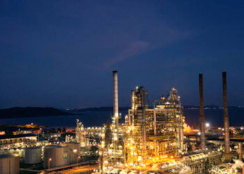 Com refino em alta, indústria baiana deve crescer 5% este ano