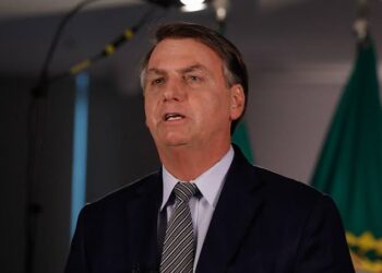Bolsonaro desmente viagem aos Estados Unidos