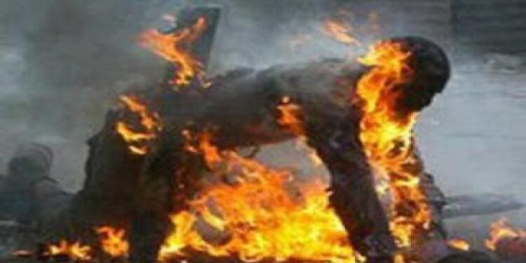 URGENTE: Morre homem que ateou fogo ao próprio corpo em protesto contra Moraes