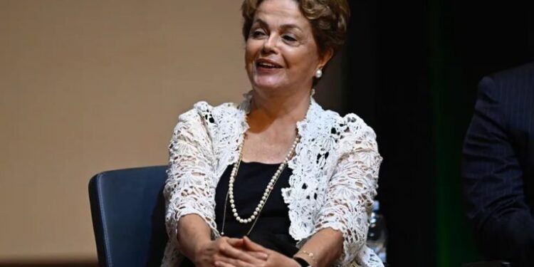 Veja quanto será o salário de Dilma na presidência do Banco Brics