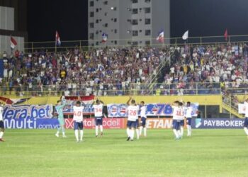 Bahia vence o Barcelona de virada em Ilhéus e se distancia na liderança do Baianão