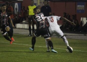 Vitória vence o Atlético-BA fora de casa e se aproxima do G-4 do Baianão